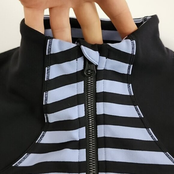 Lululemon Forme Jacket Sea Stripe Polar Haze Black Stretch Thumbholes Size 4 - Picture 9 of 16